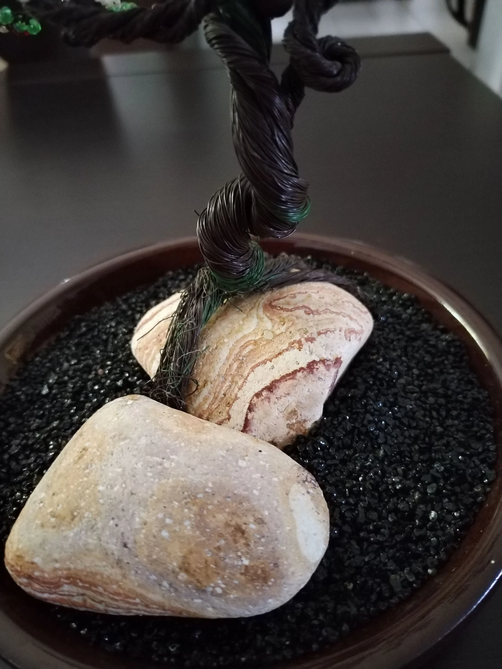 Very beautiful bonsai sculpture made of wire and pretty small beads. Handmade artisanal. – photo 6